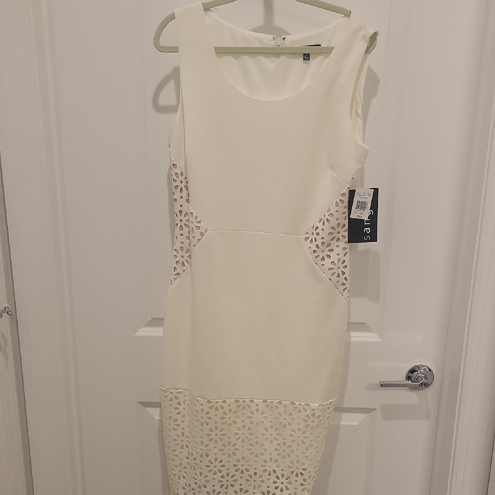 Elegant Cream Sleeveless Dress